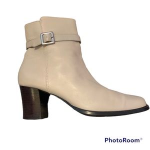 Karen Scott Leather Booties | size 7
